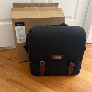 NWT Silver Cross Wave Luxury Changing Bag Charcoal